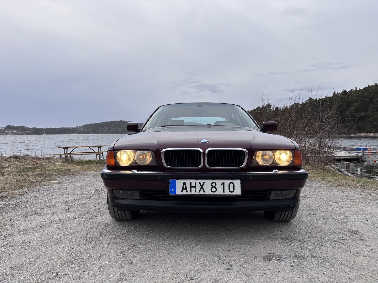 Exteriörbild på 1996 BMW 728iA