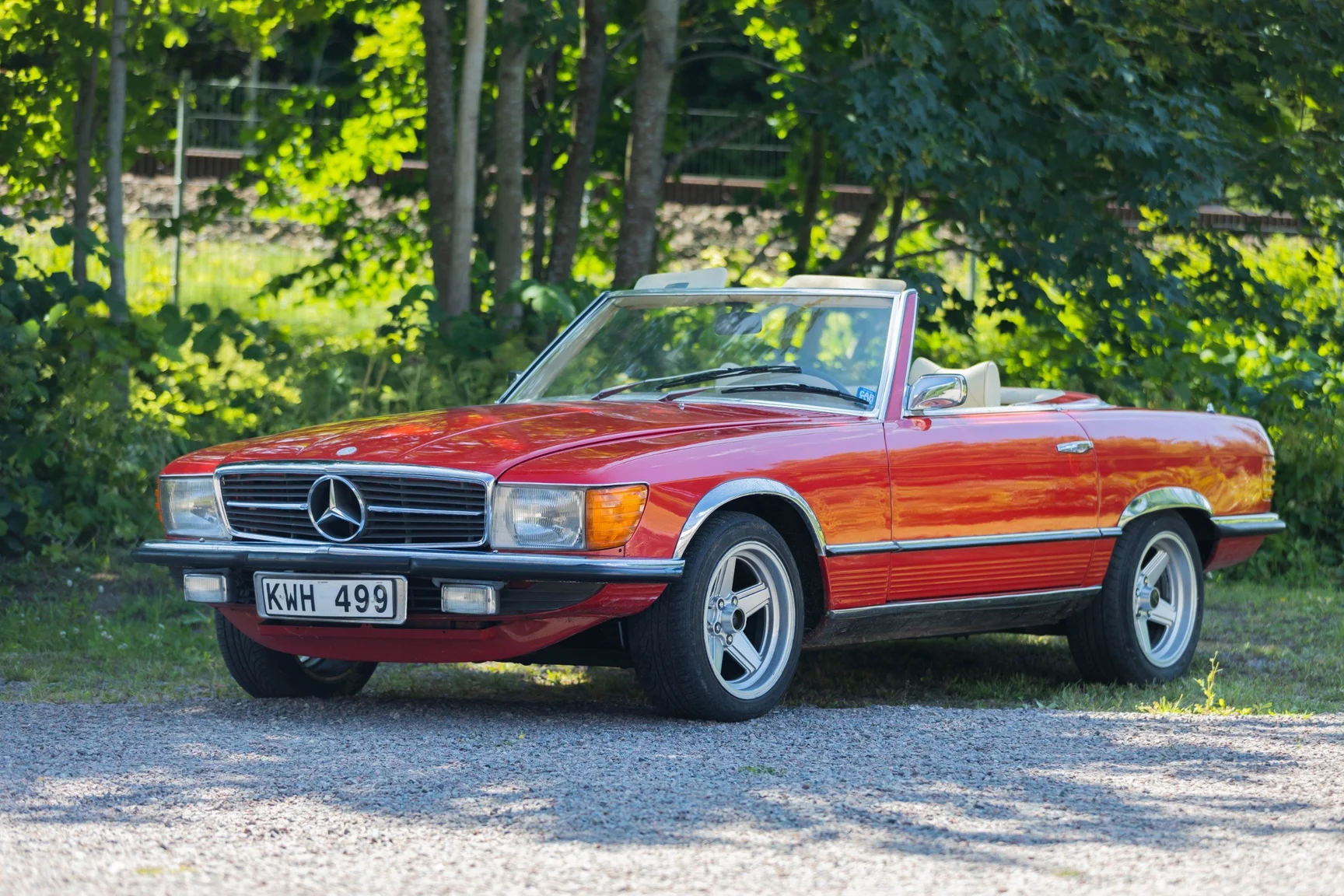 Aussenfoto 1975 Mercedes-Benz 280 SL (2)
