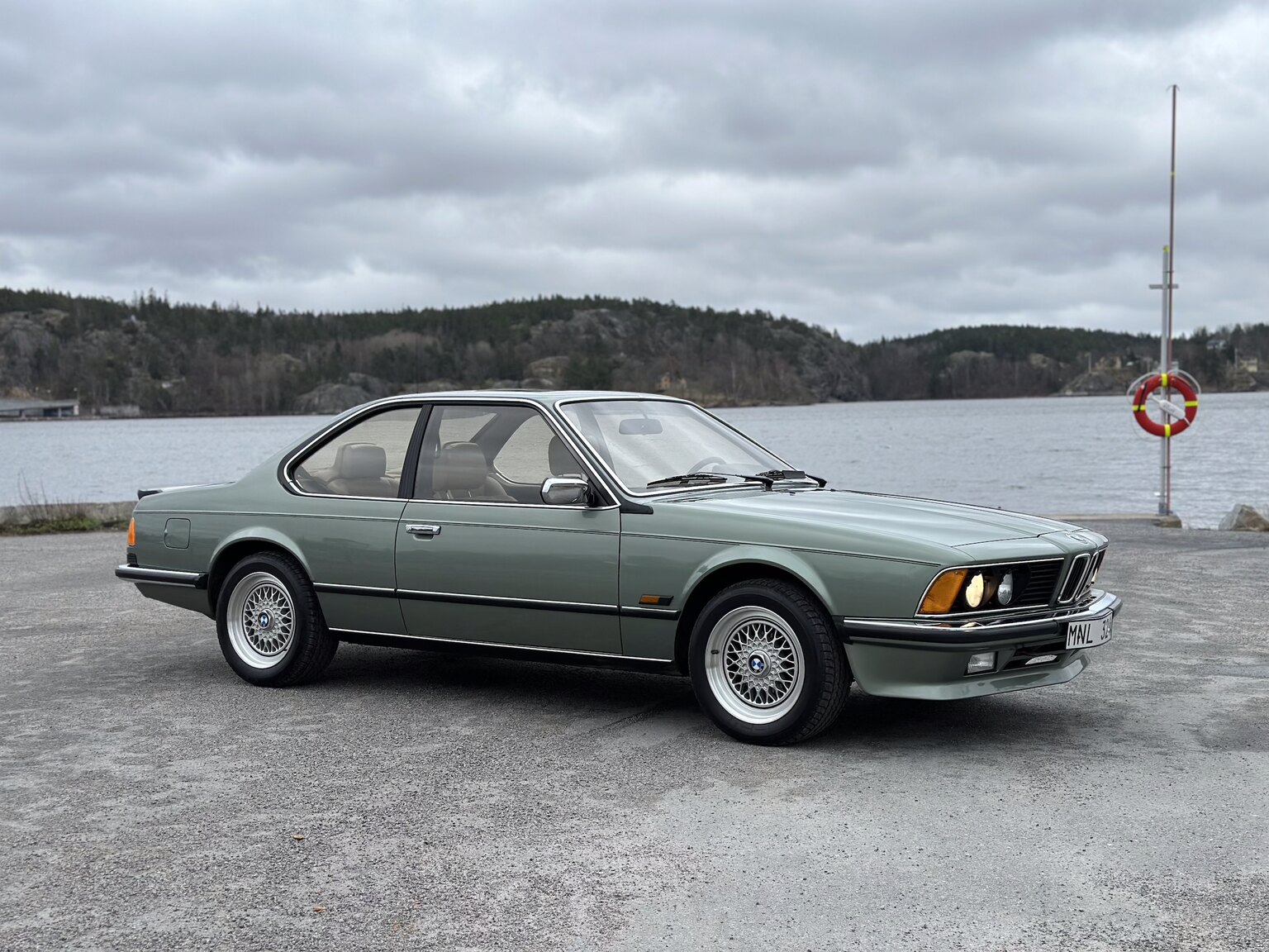 Exteriörbild på 1986 BMW 635CSi
