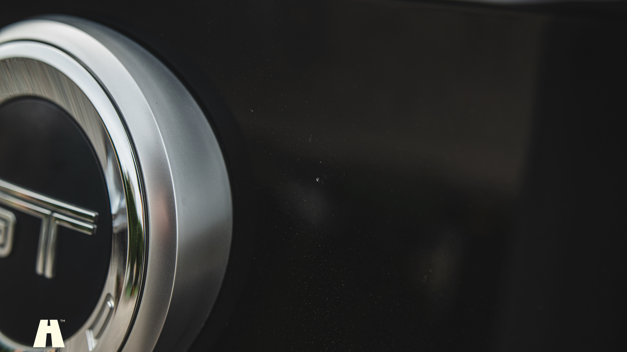 Exterior image of 2010 Ford Mustang GT 