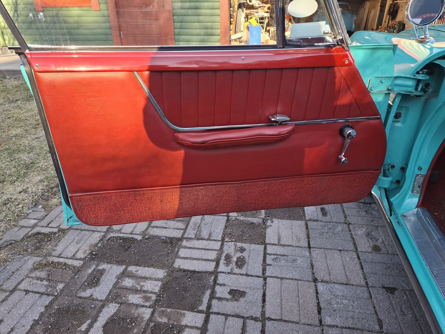 Interior image of 1961 Chrysler Newport Cabriolet