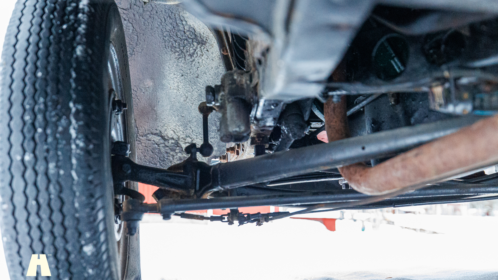 Image of 1952 Ford E4930 Van (28) mechanics