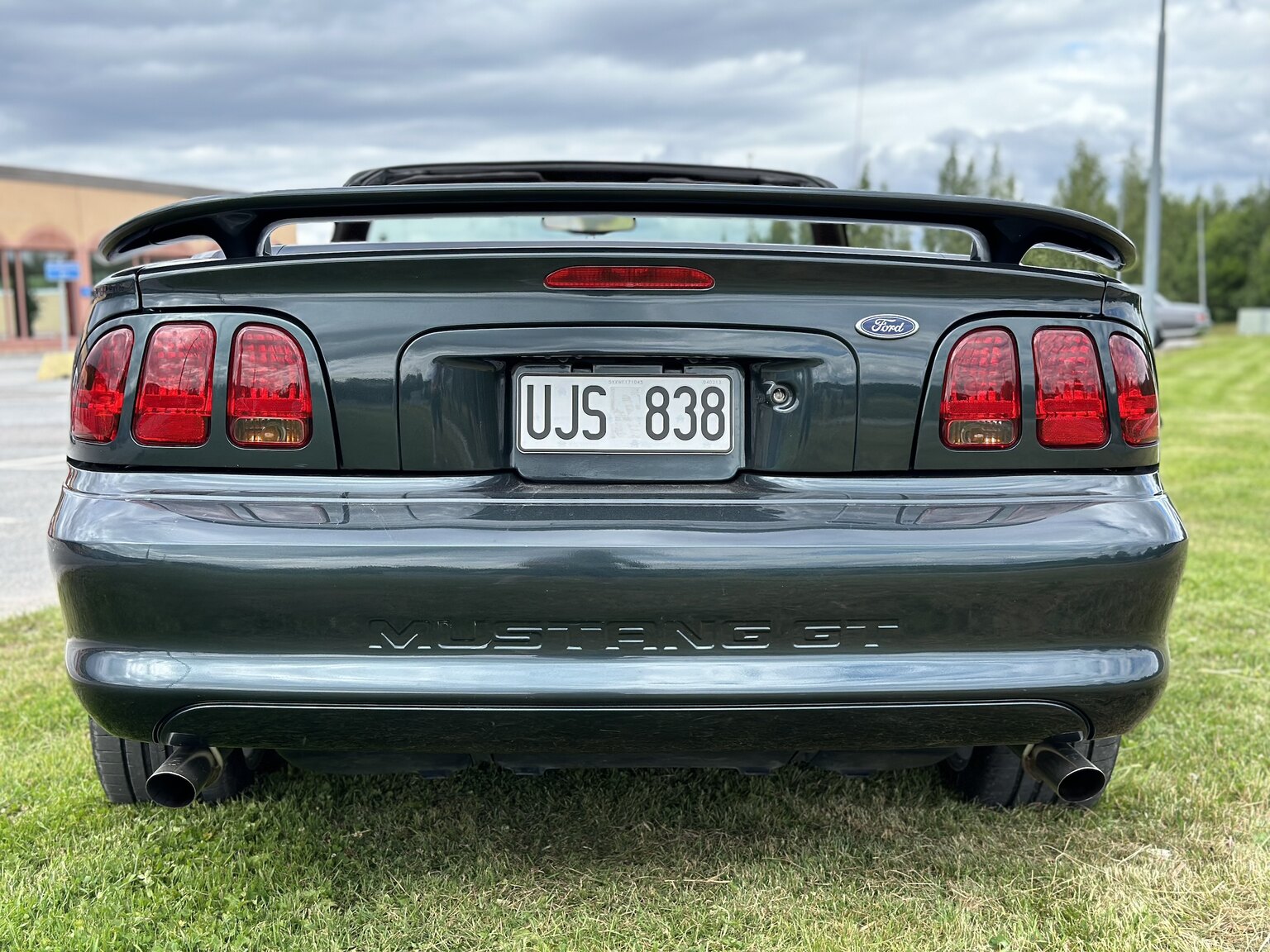 Exterior image of 1998 Ford Mustang GT Convertible