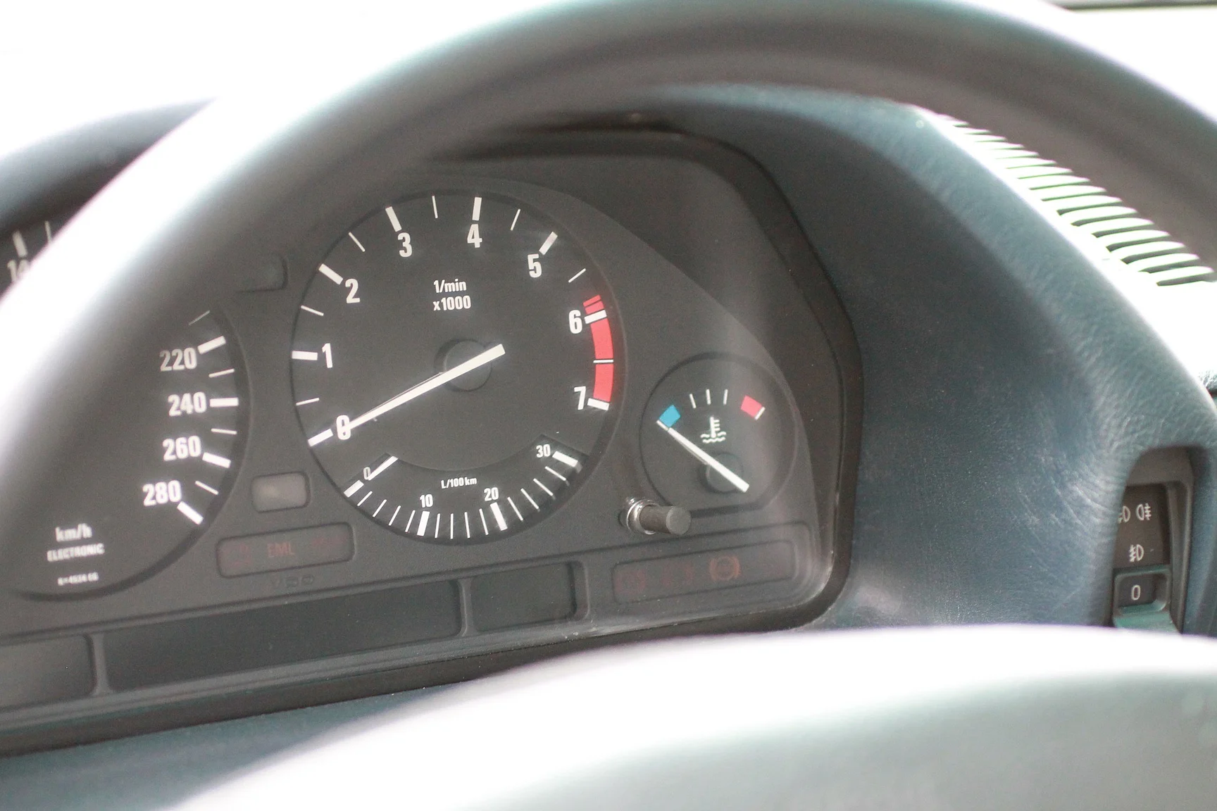 Interiörbild 1989 BMW 750iL (68)