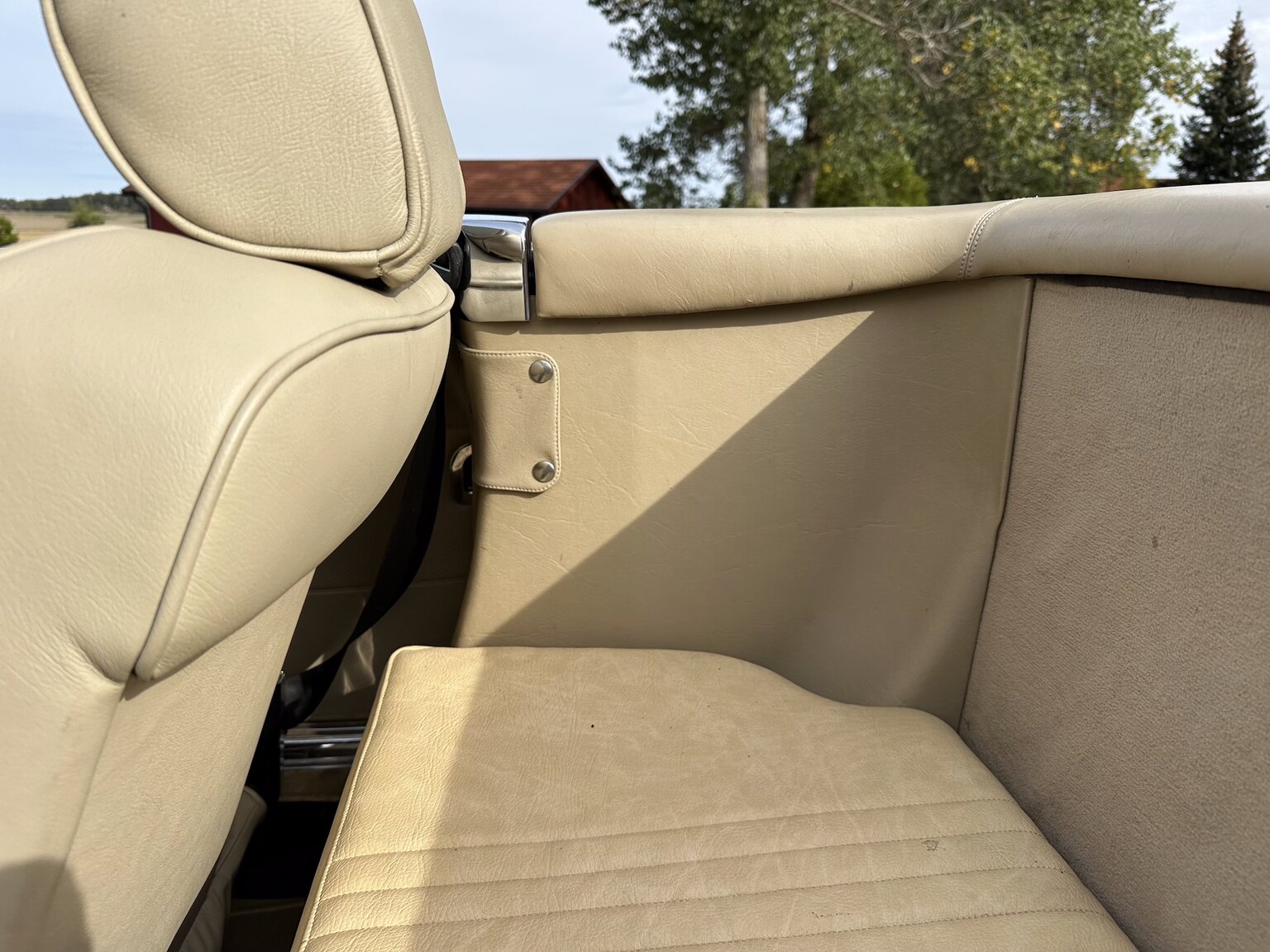 Interiörbild 1985 Mercedes-Benz 380 SL