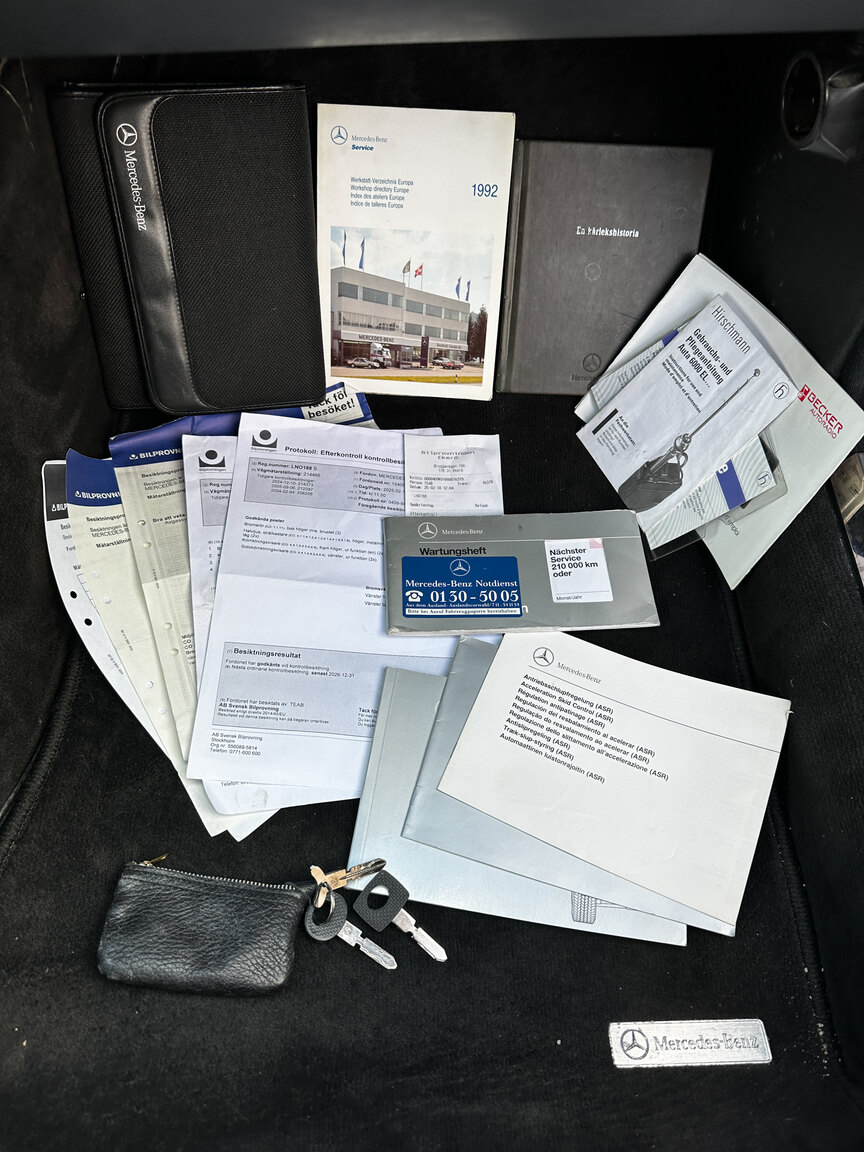 Dokumentation för 1992 Mercedes-Benz 300CE-24V