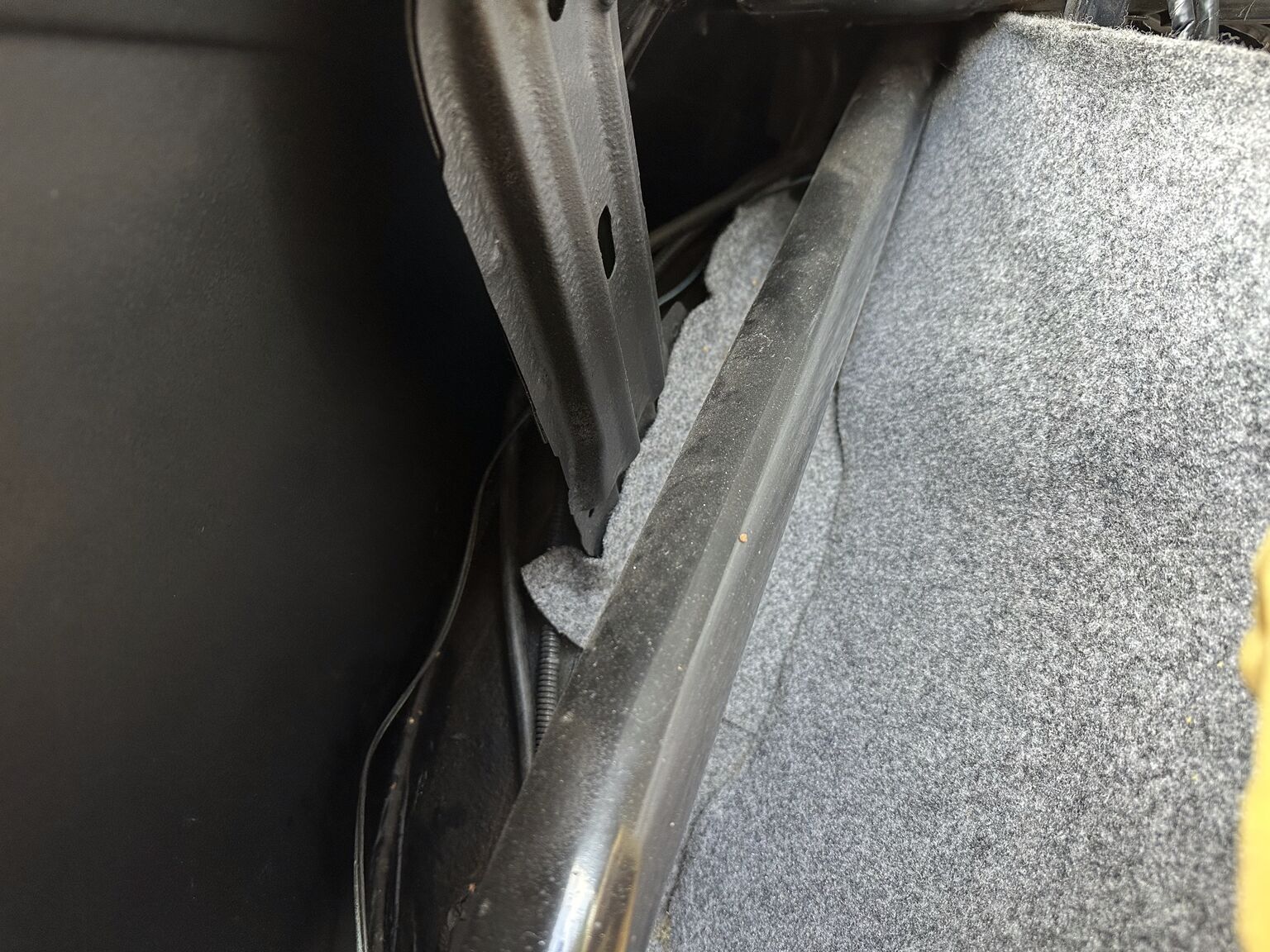 Interior image of 1987 Buick Grand National "GNX" (51)