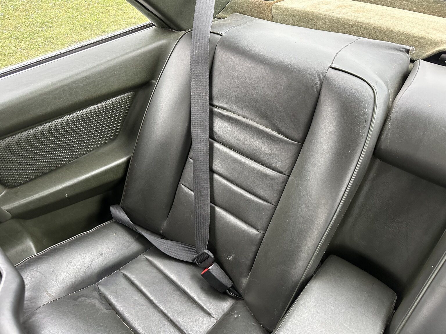 Interior image of 1983 Mercedes-Benz 500 SEC
