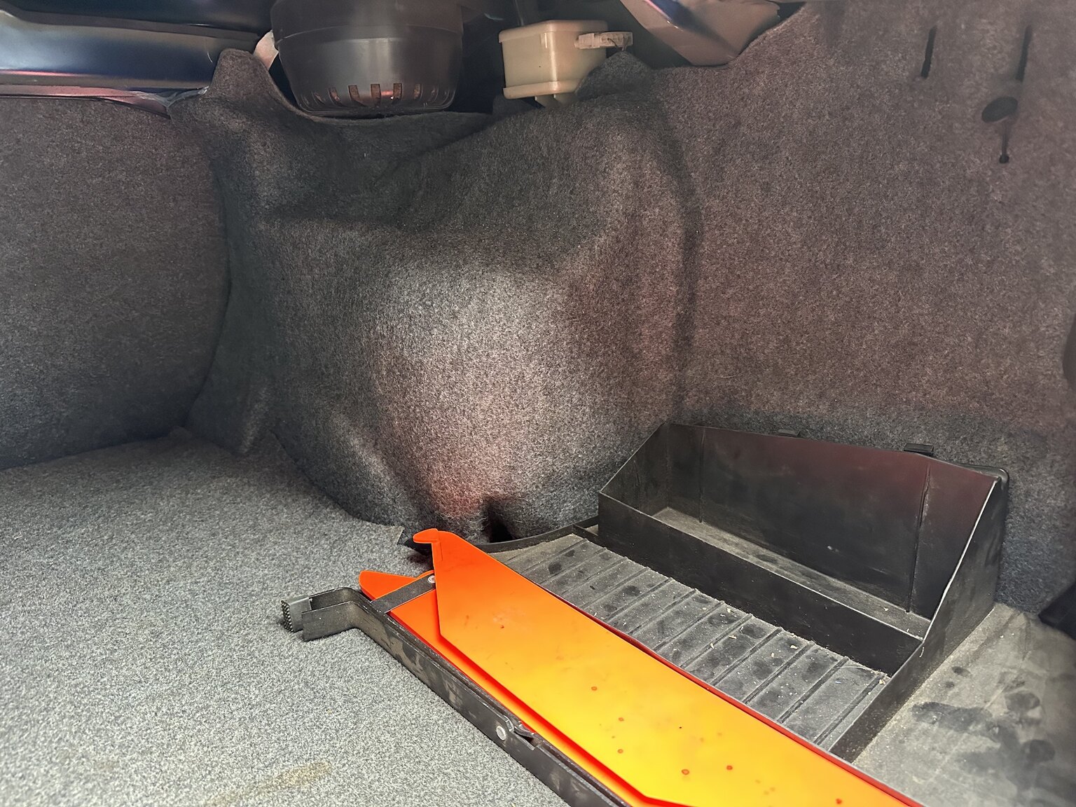 Interiörbild 1996 BMW 328i Coupé E36 M-Sport (42)