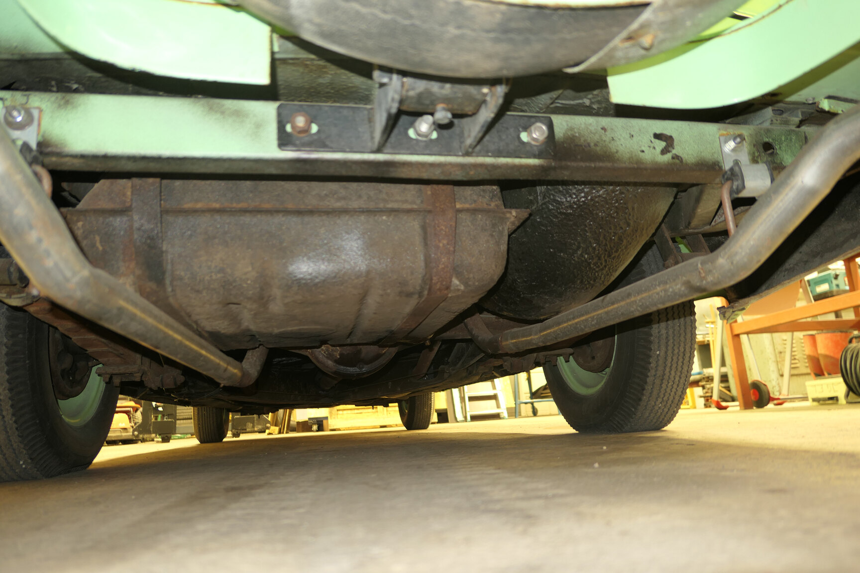 Image of 1949 Ford Custom Convertible mechanics