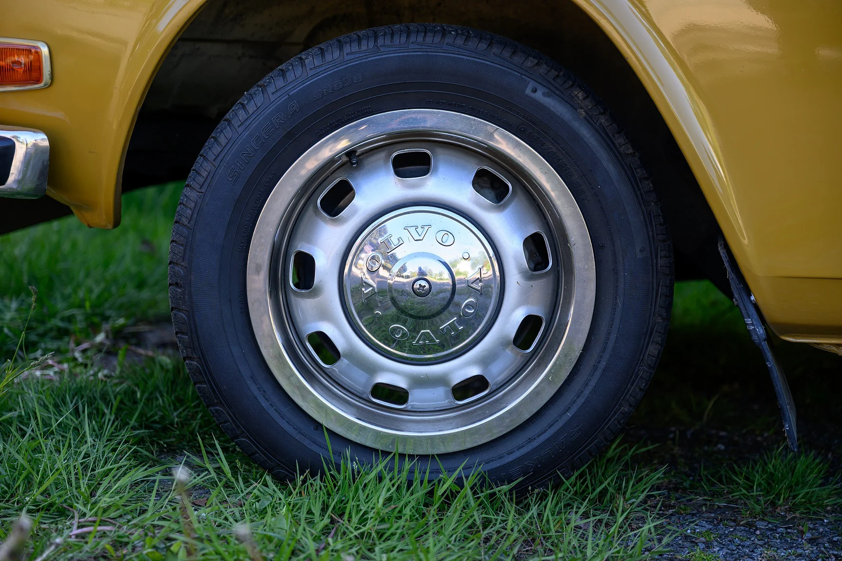 Exteriörbild på 1971 Volvo 144 2.0 Automatic (75)