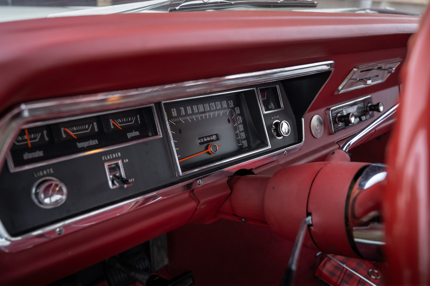 Interiörbild 1967 Plymouth Valiant V 100 Sedan