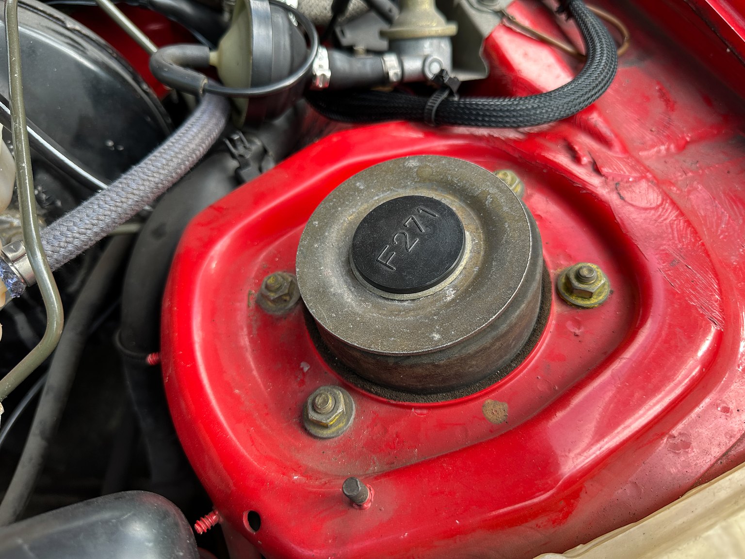 Image of 1988 Porsche 944 mechanics