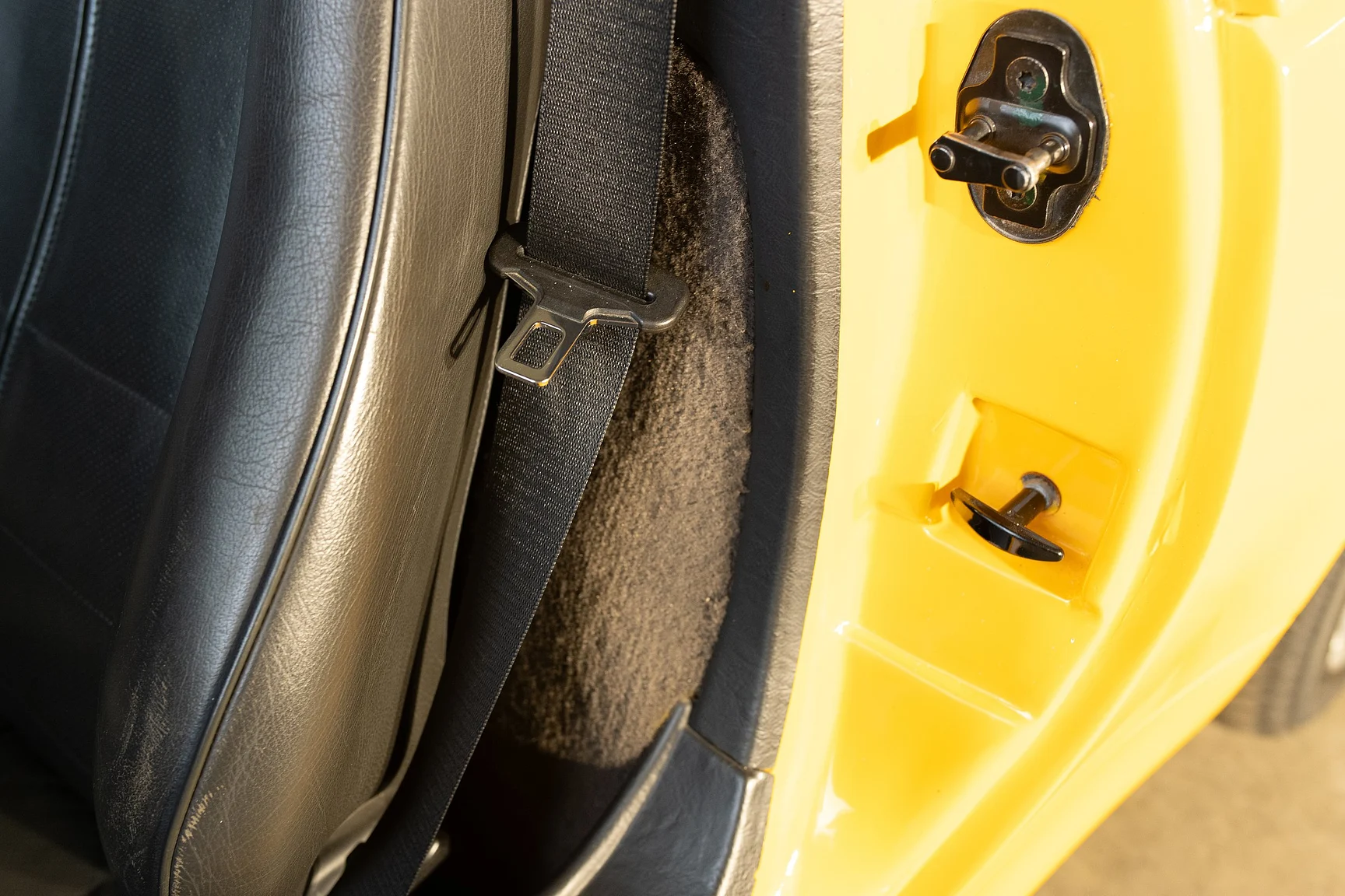 Innenraumfoto von 1995 Lotus Elan Roadster (57)