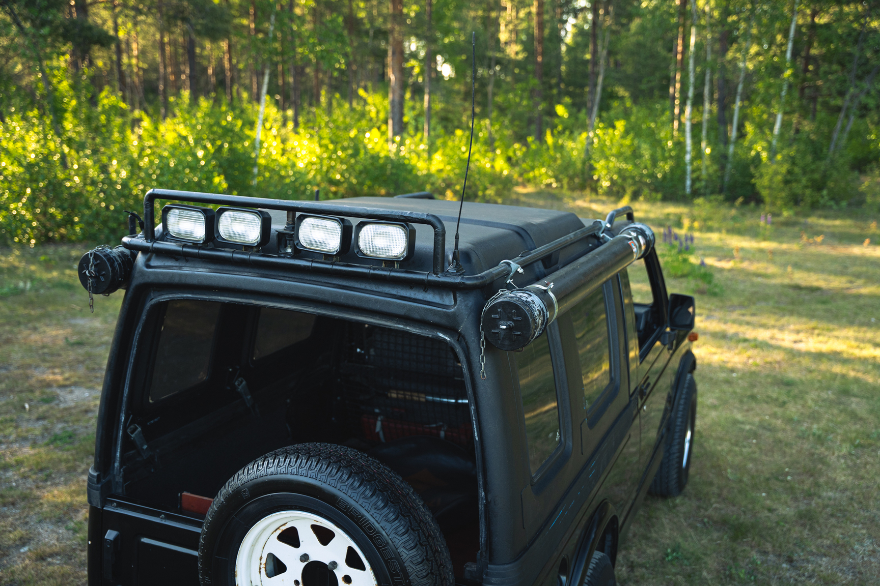 Exterior image of 1987 Suzuki SJ413 long