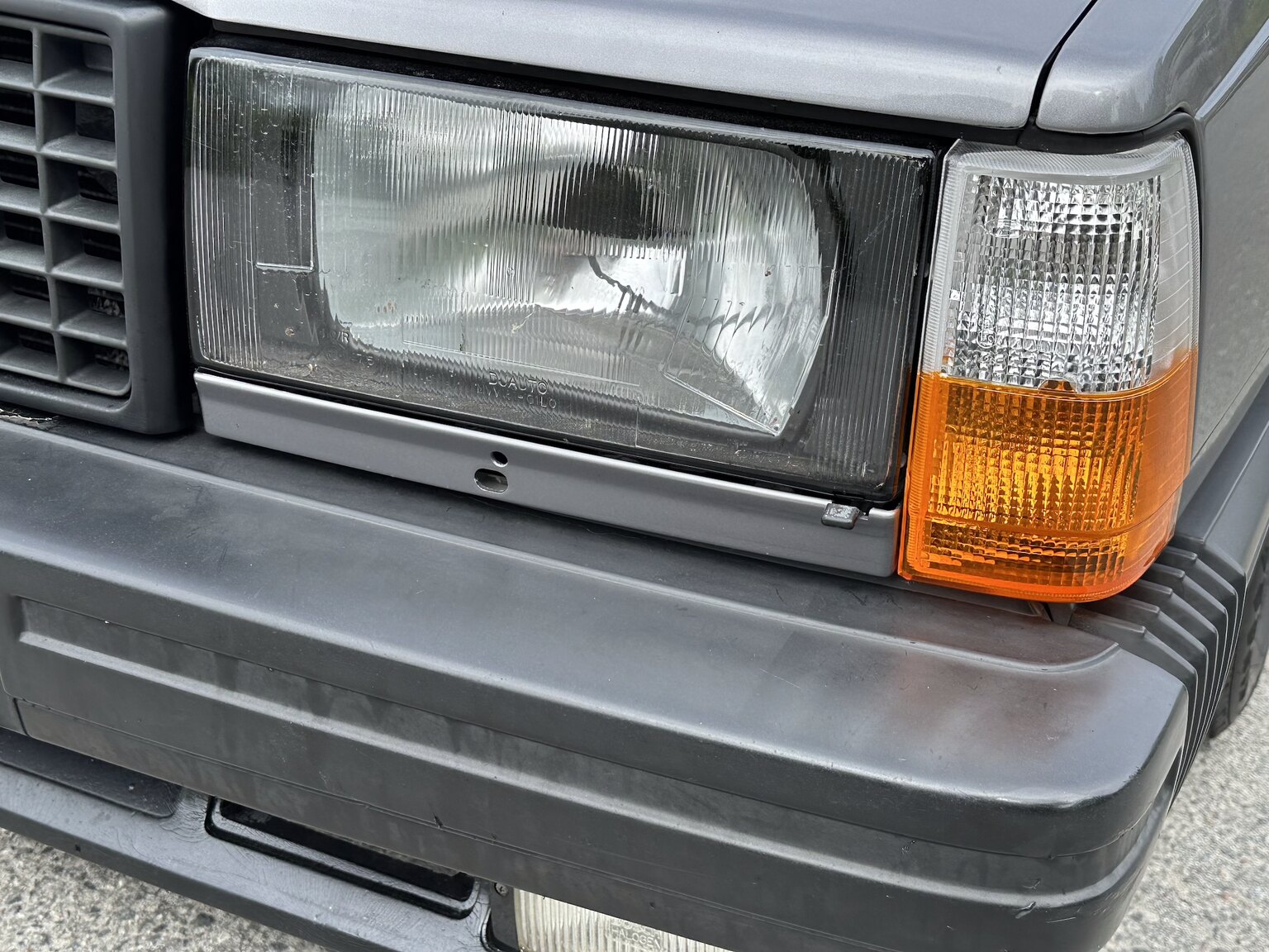 Exterior image of 1988 Volvo 740 Turbo