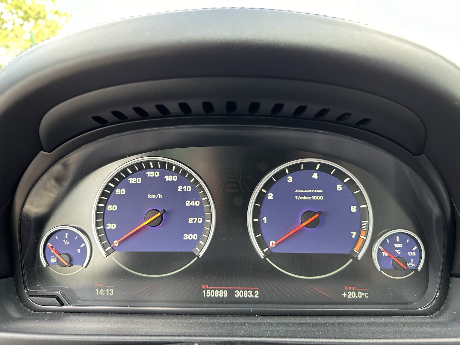 Innenraumfoto von 2011 ALPINA B5 Bi-Turbo Touring Switch-Tronic