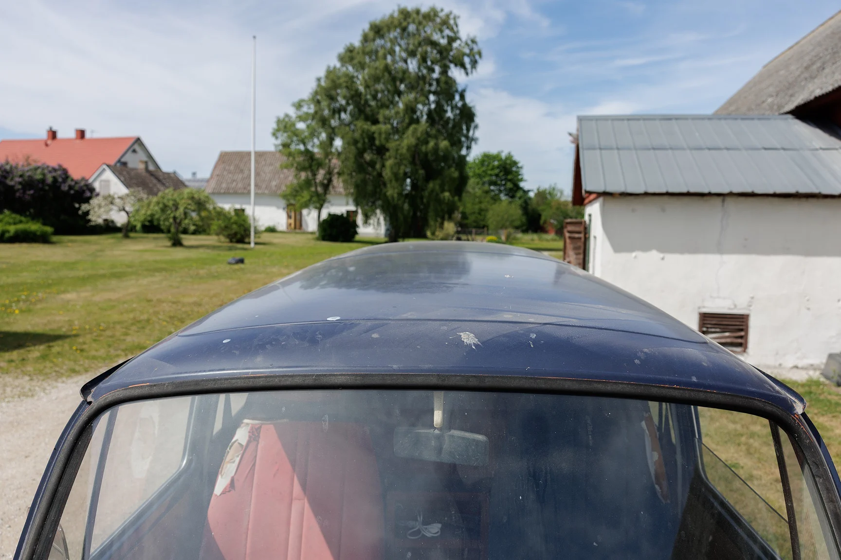 Exterior image of 1973 Volkswagen Typ 2 Transporter T2 (18)