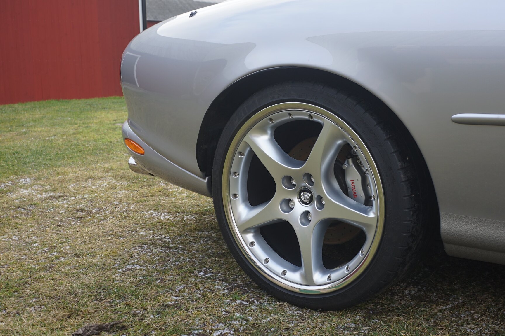 Exterior image of 2001 Jaguar XKR Silverstone