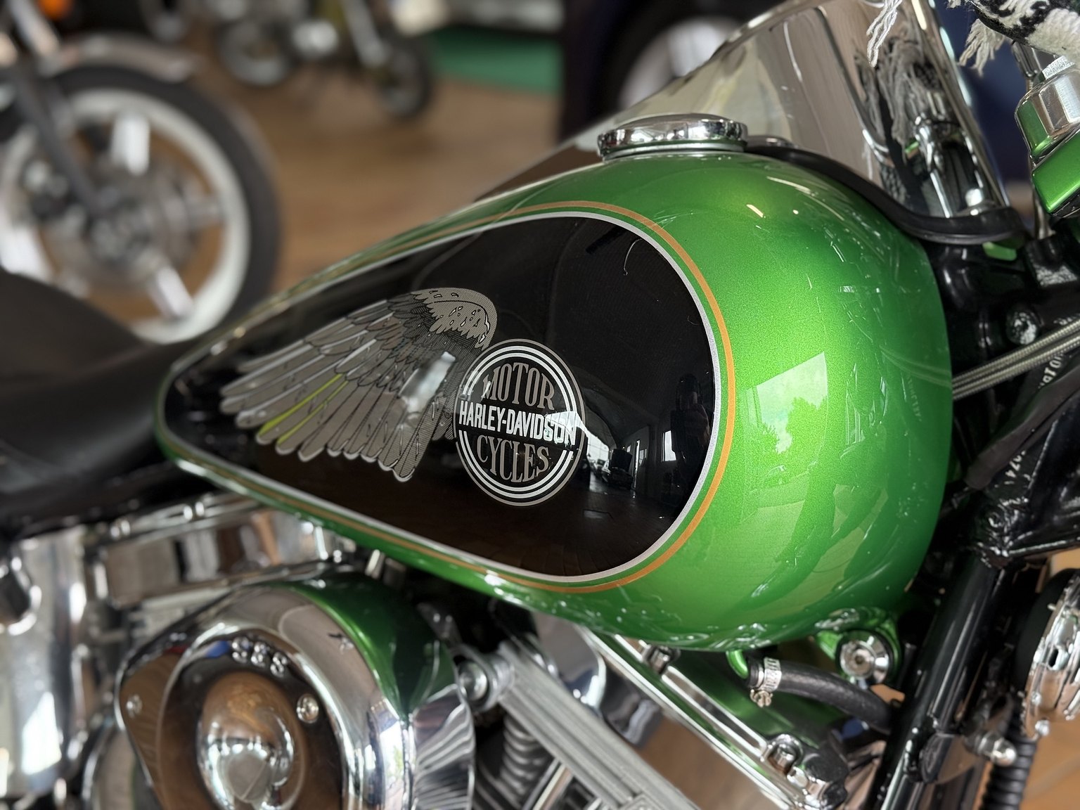 Exterior image of 1999 Harley-Davidson Custom