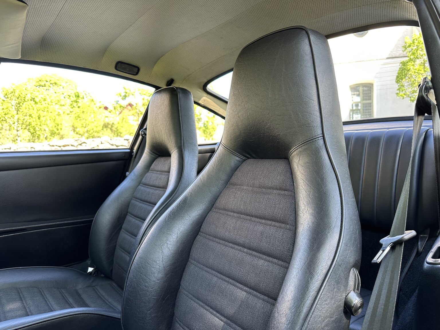 Interiörbild 1975 Porsche 911