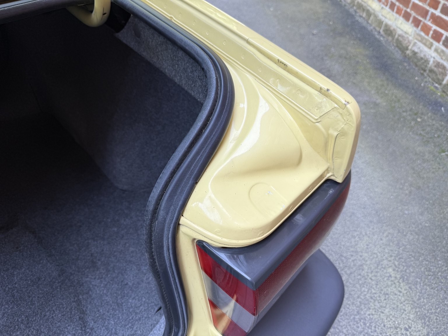 Interior image of 1995 Volvo 850 T-5R