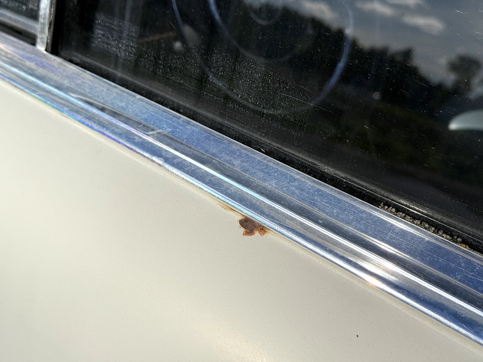 Exteriörbild på 1967 Mercedes-Benz 200