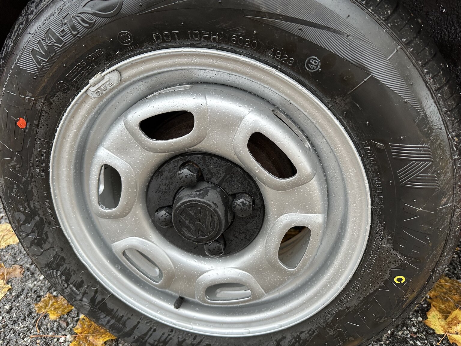 Exteriörbild på 1985 Volkswagen Golf CL