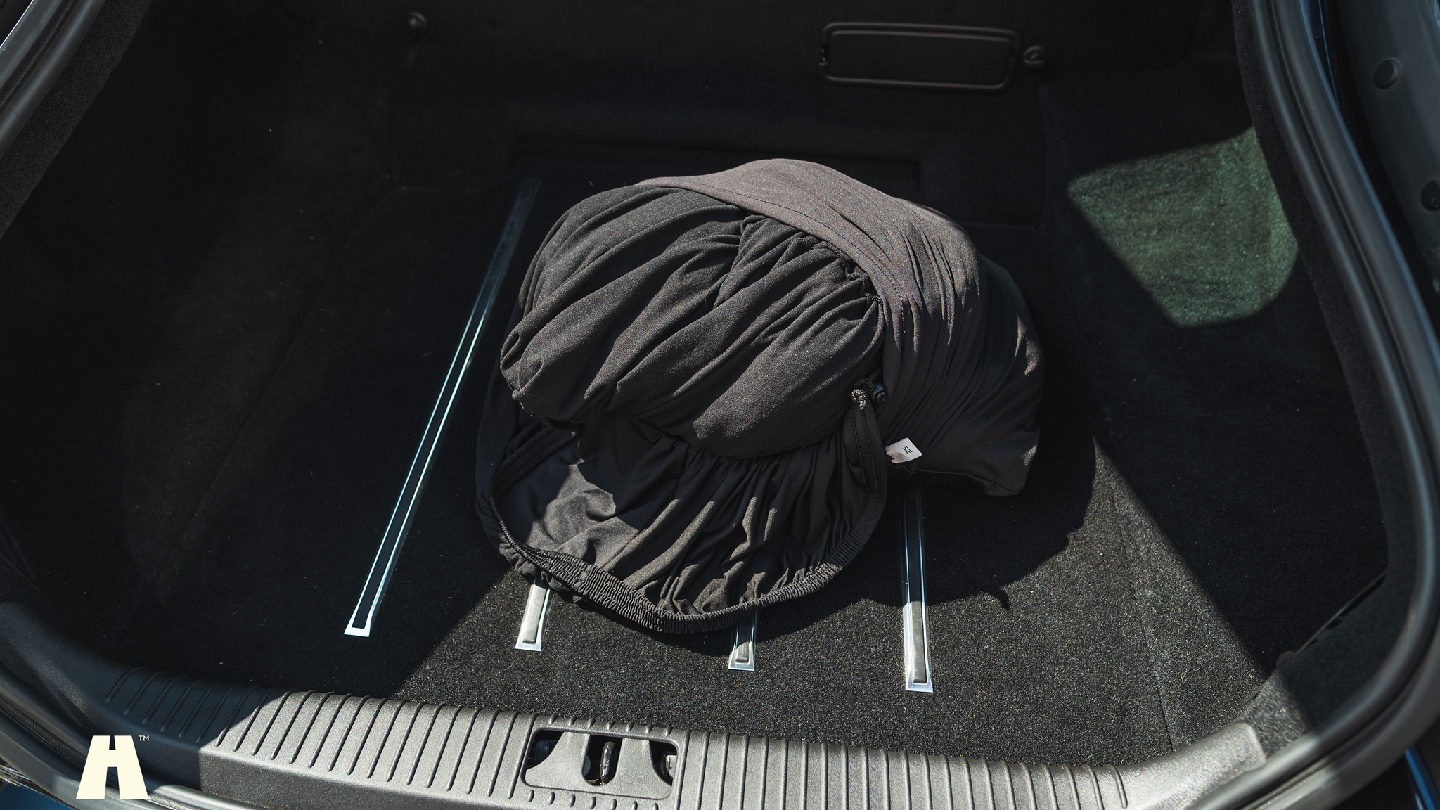 Interior image of 2008 Jaguar XKR (82)