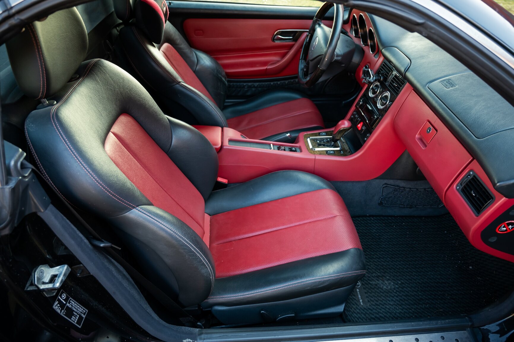 Interiörbild 2001 Mercedes-Benz SLK 320