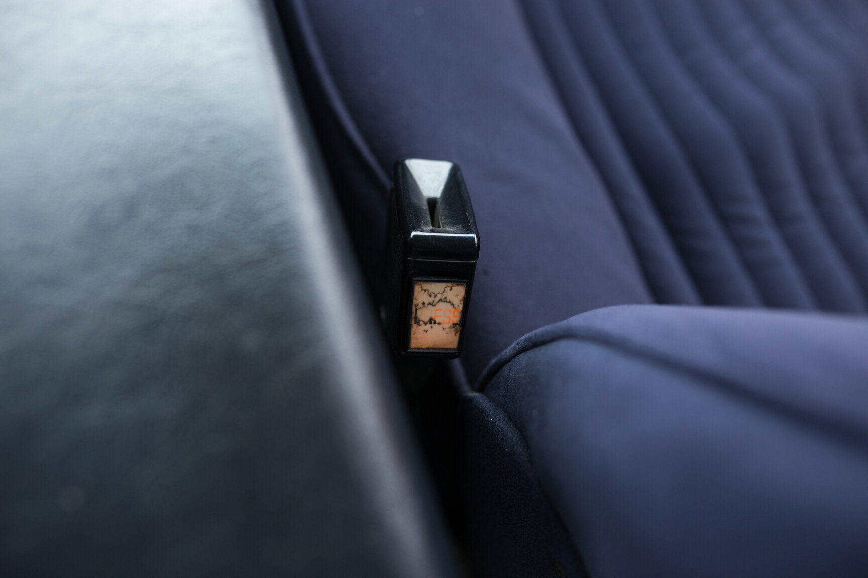 Interior image of 1975 JAGUAR XJ6  (40)