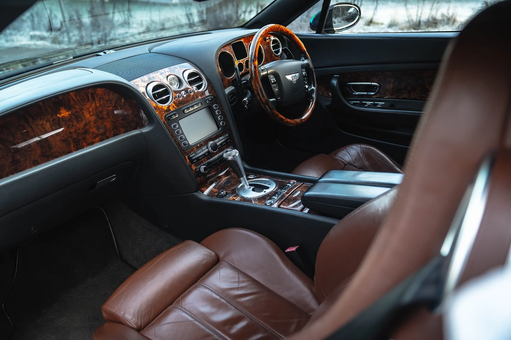 Innenraumfoto von 2007 Bentley Continental GTC (6)