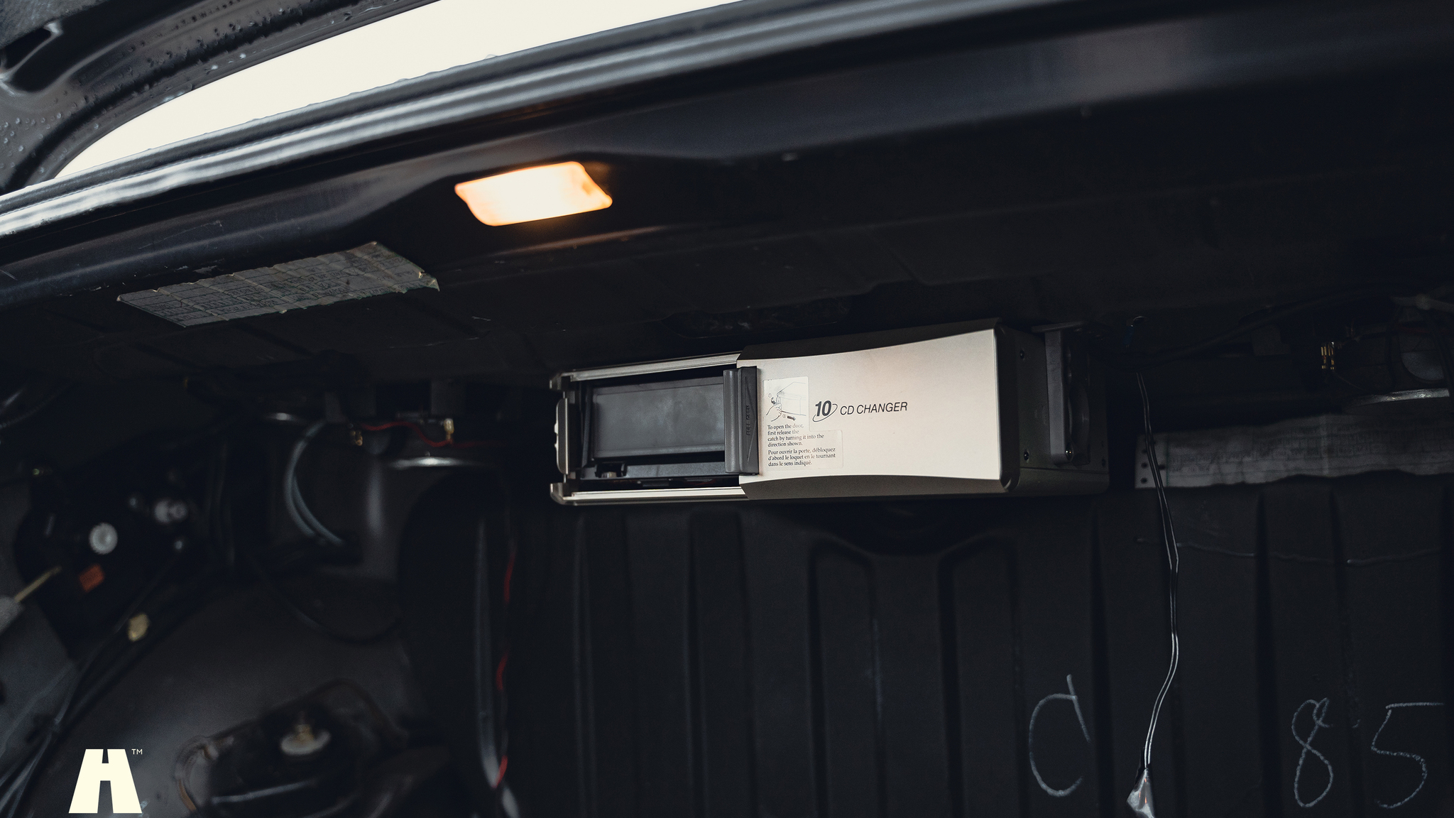 Interior image of 1990 Mercedes 300 CE-24