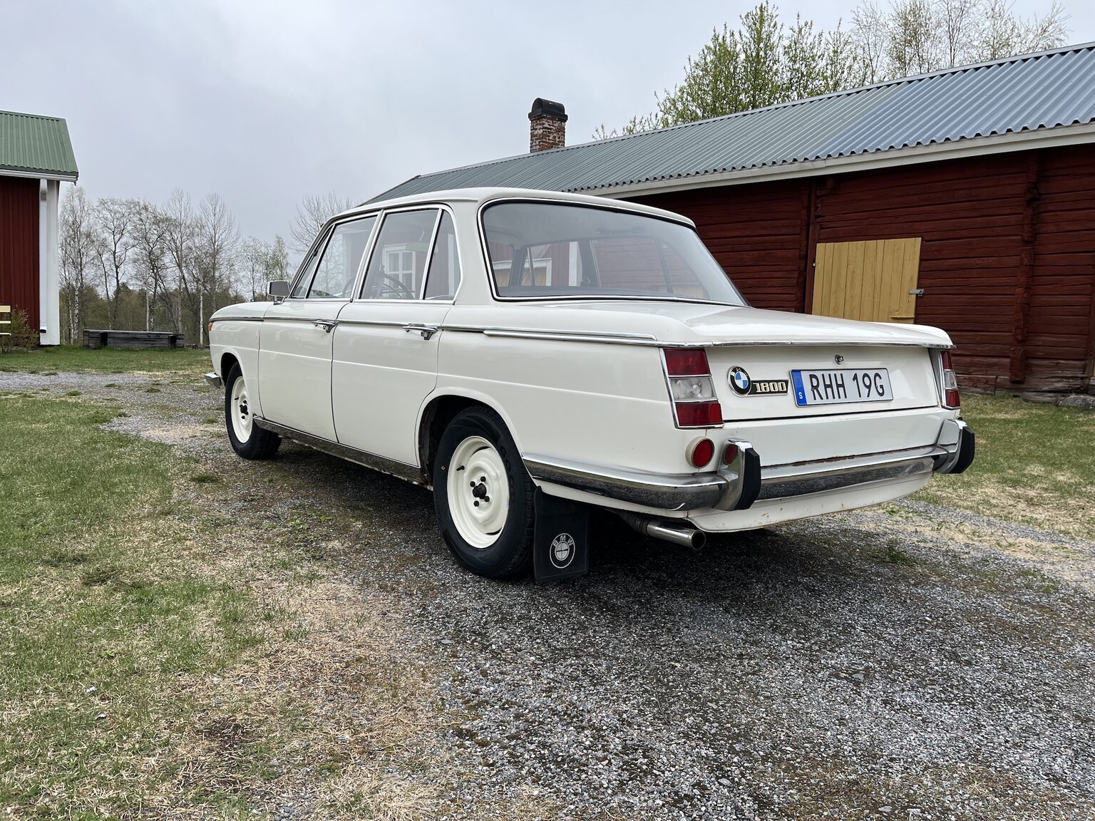 Exterior image of 1965 BMW 1800