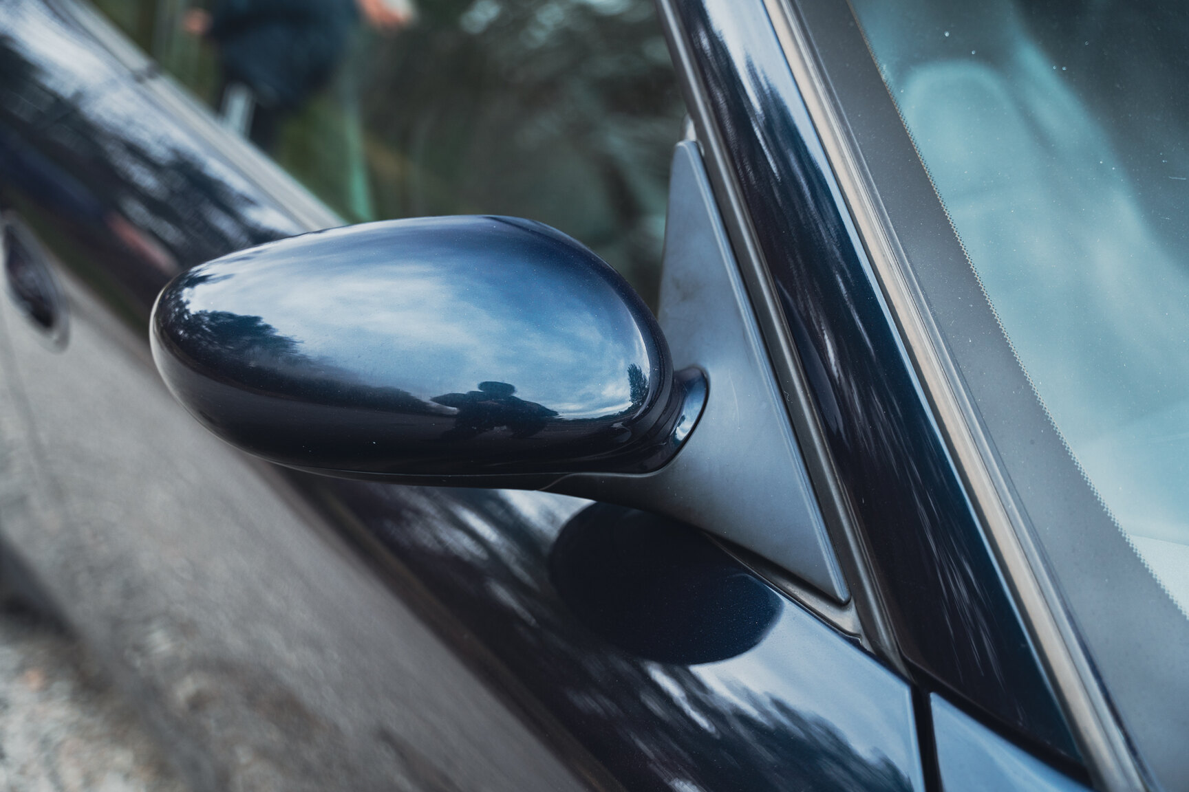 Exterior image of 1999 Porsche 911 Carrera 4