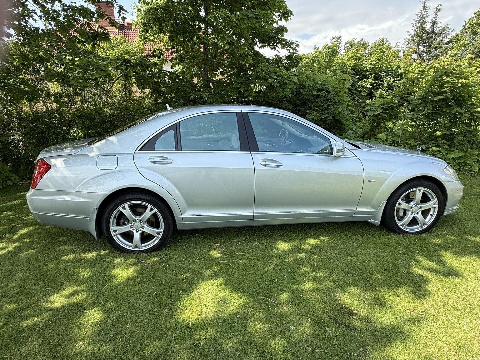 Exteriörbild på 2011 Mercedes-Benz S 500 4MATIC 
