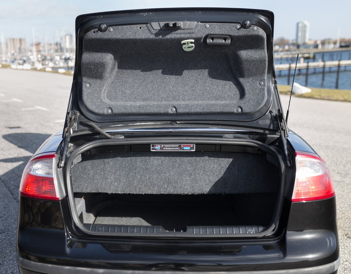 Interior image of 2004 SAAB 9-3 2.0T Cabriolet