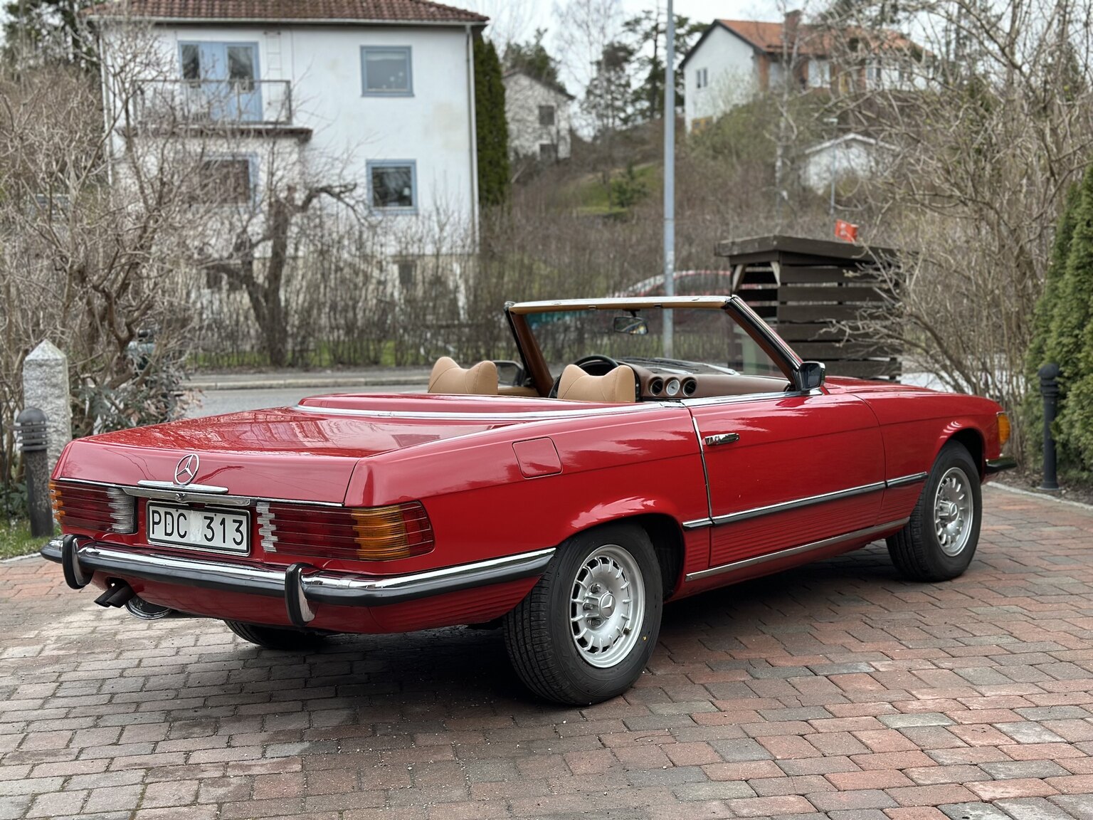 Exterior image of 1973 Mercedes-Benz 450 SL