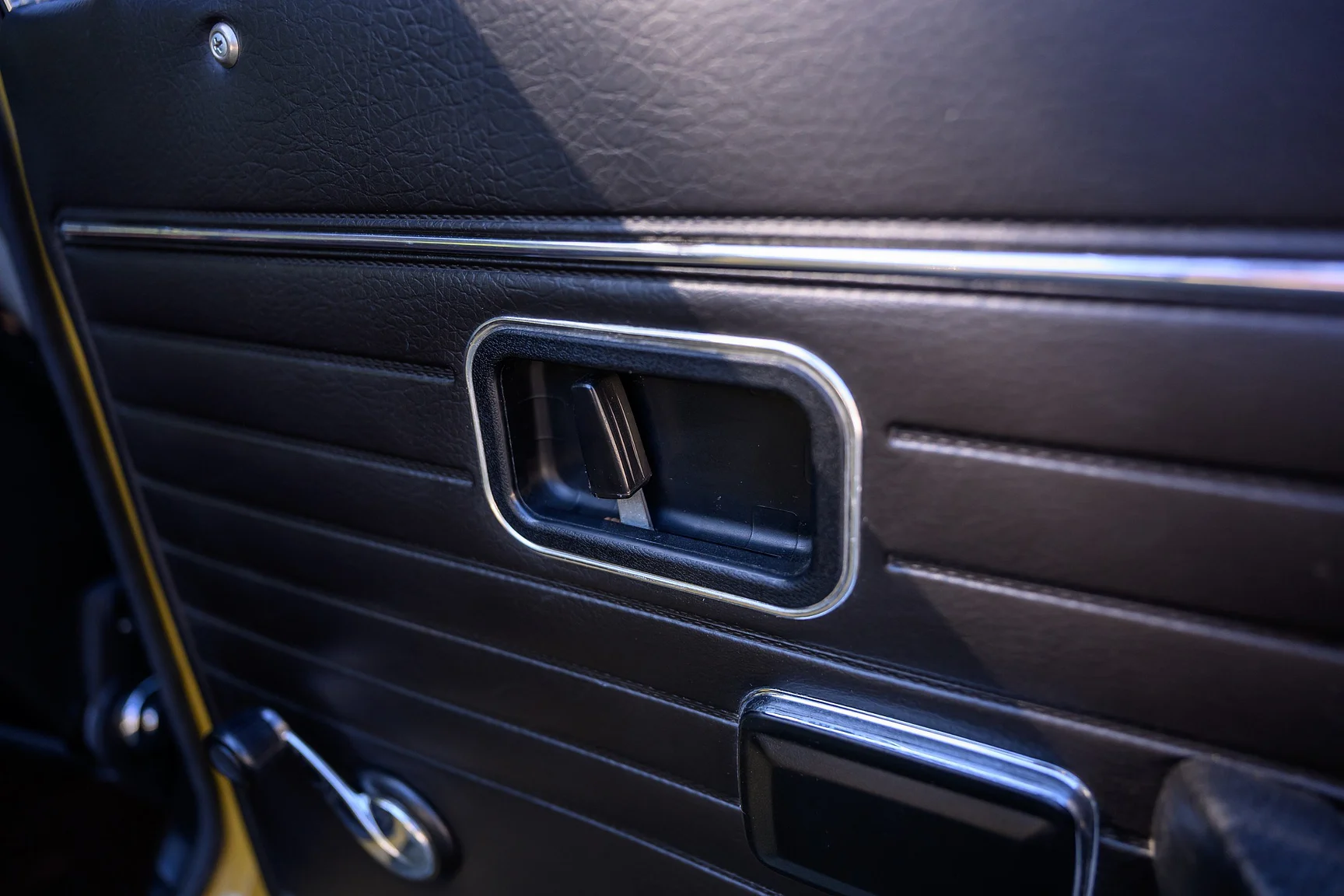 Interiörbild 1971 Volvo 144 2.0 Automatic (73)