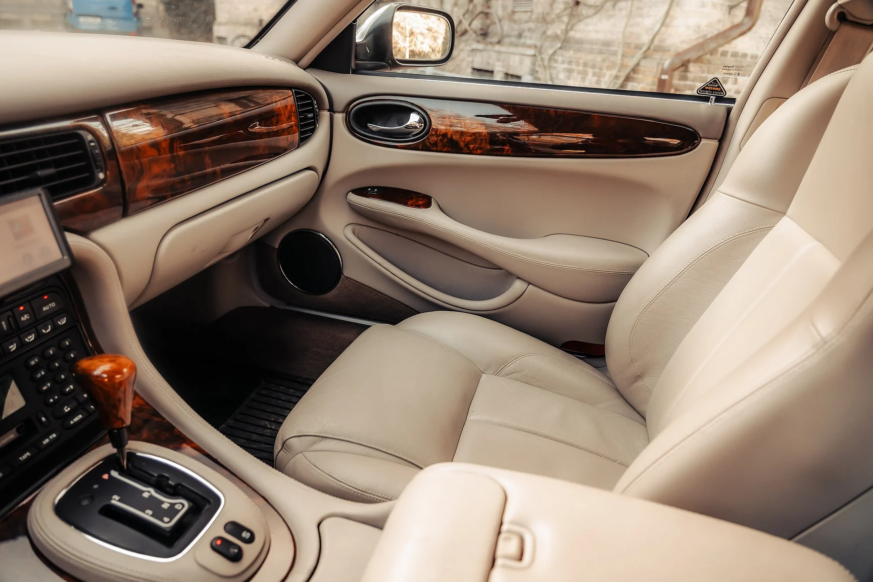 Interiörbild 2001 Jaguar  Xj 4,0 Sovereign (16)