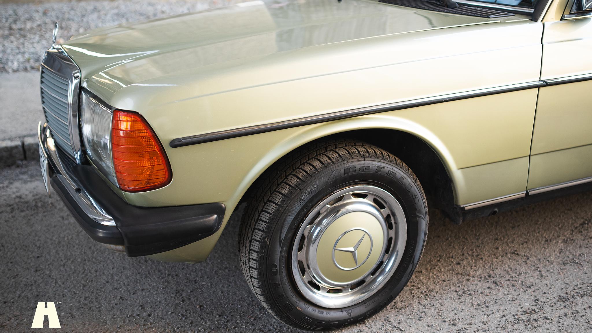 Exteriörbild på 1985 Mercedes-Benz 200 Series 3  (11)