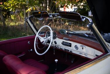 Interior image of 1958 Mercedes-Benz 190SL