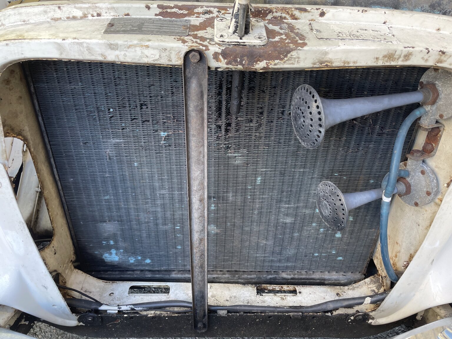 Image of 1966 Mercedes-Benz 250s mechanics
