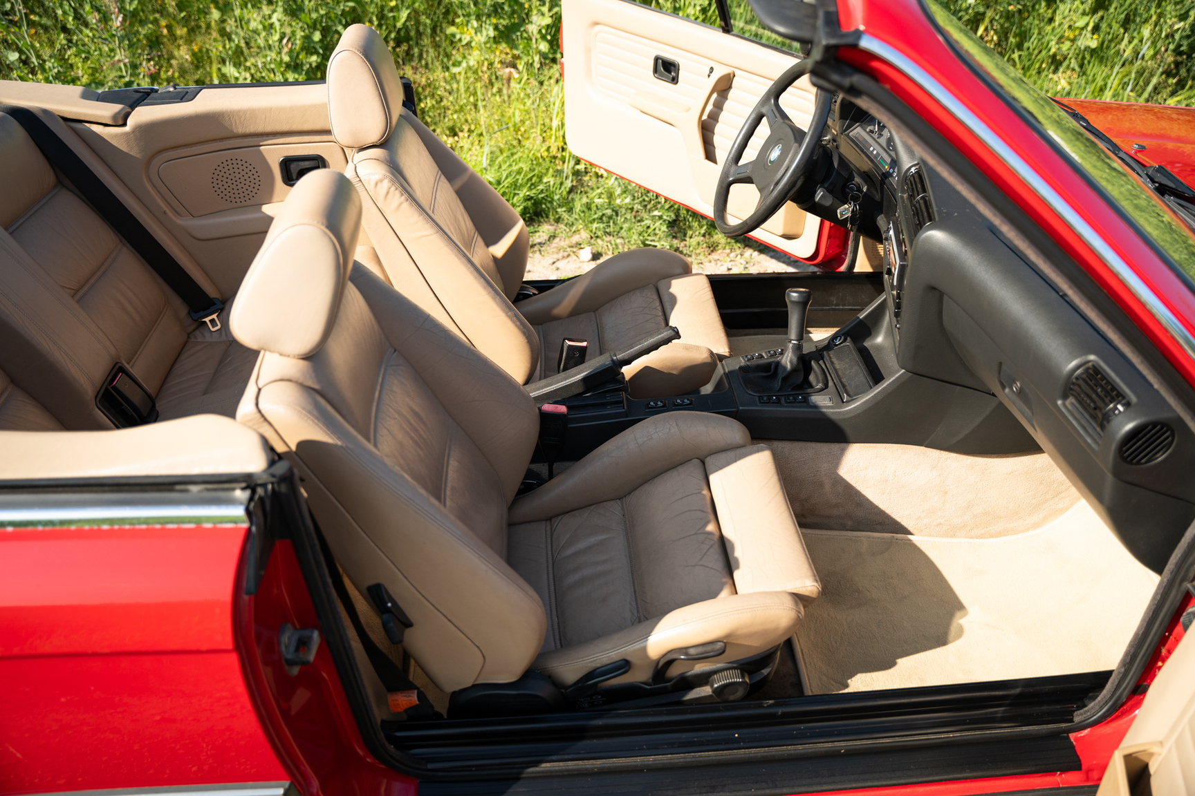 Interior image of 1988 BMW 325 Cabriolet (E30)