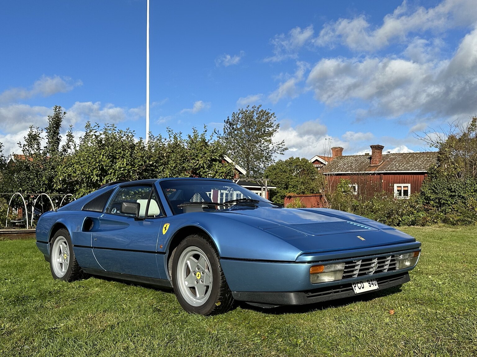 Exteriörbild på 1986 Ferrari 328 GTS
