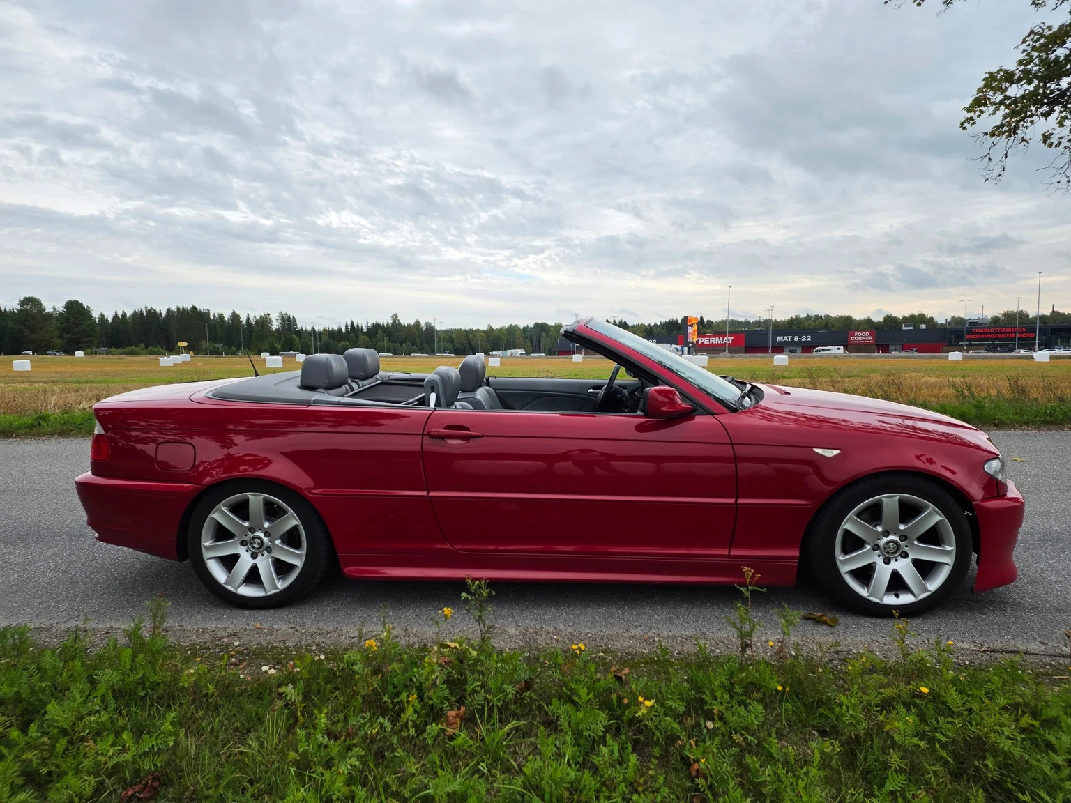 Aussenfoto 2002 BMW 330Ci Convertible (4)