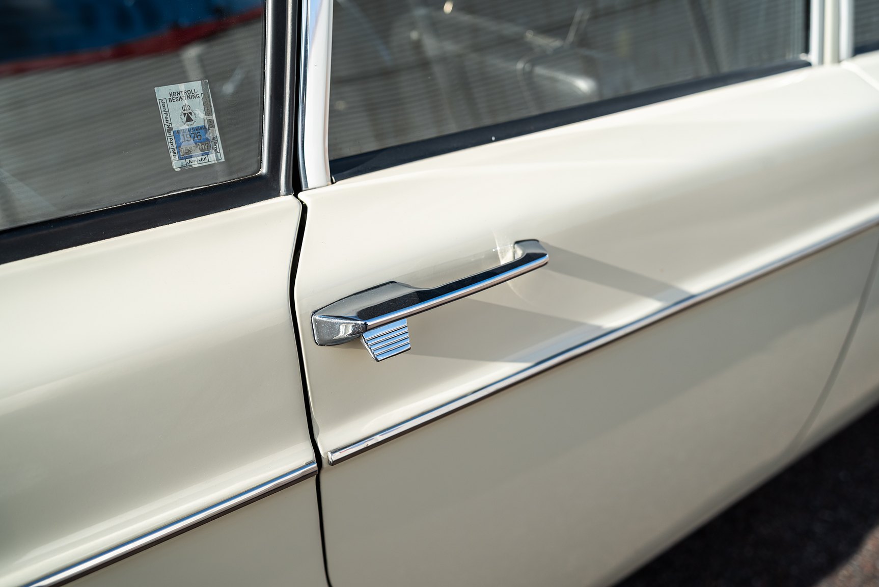 Exterior image of 1967 Volvo 144 1.8 