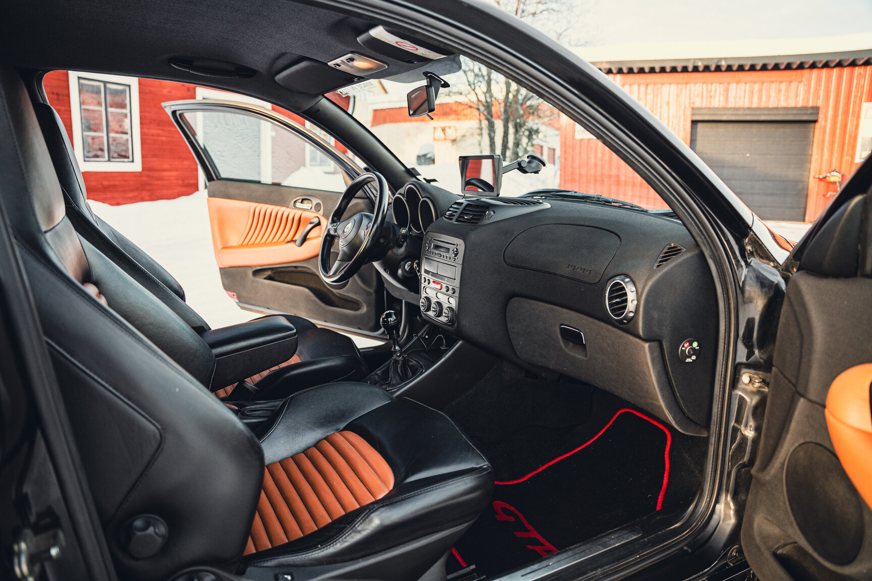 Interiörbild 2003 Alfa Romeo 147 GTA