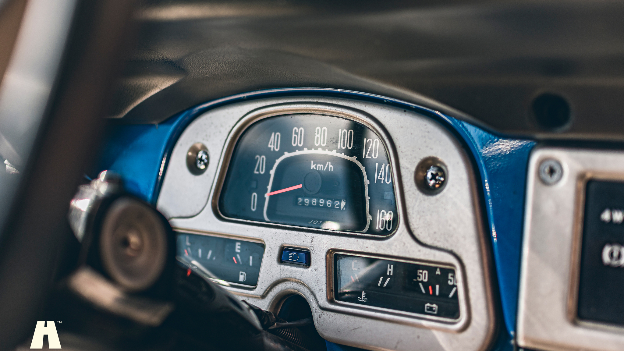 Interior image of 1984 Toyota Land Cruiser BJ42
