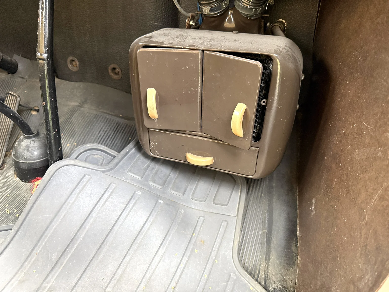 Interiörbild 1936 Ford 214A Fordor (27)